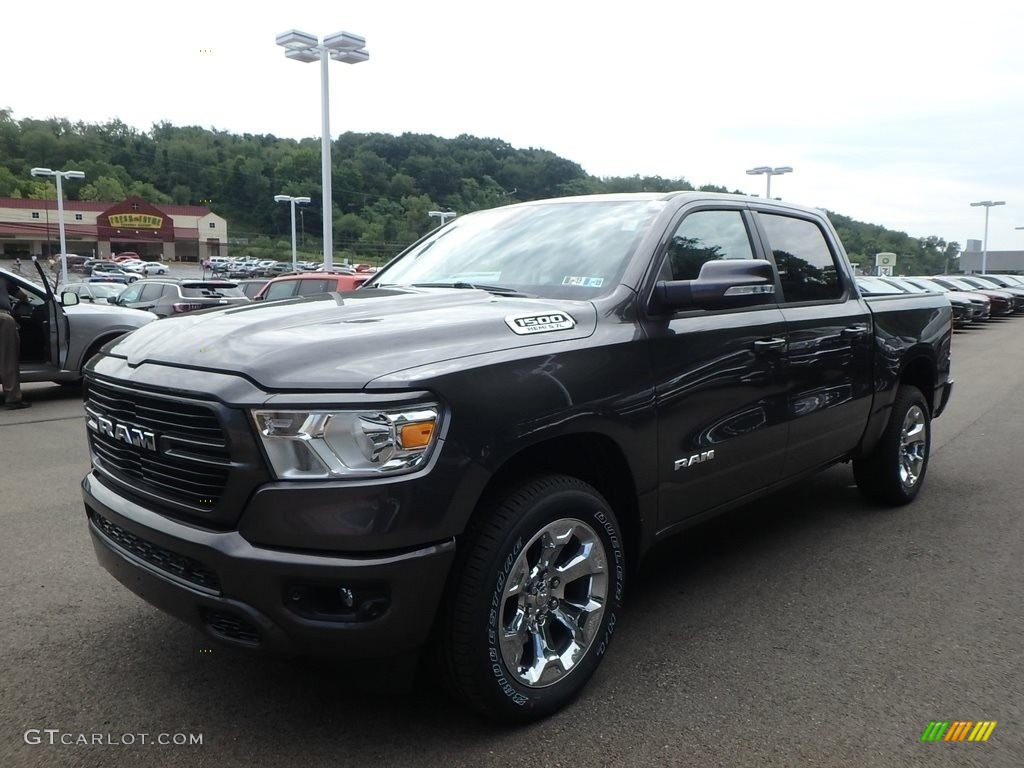 2019 1500 Big Horn Crew Cab 4x4 - Granite Crystal Metallic / Black photo #1