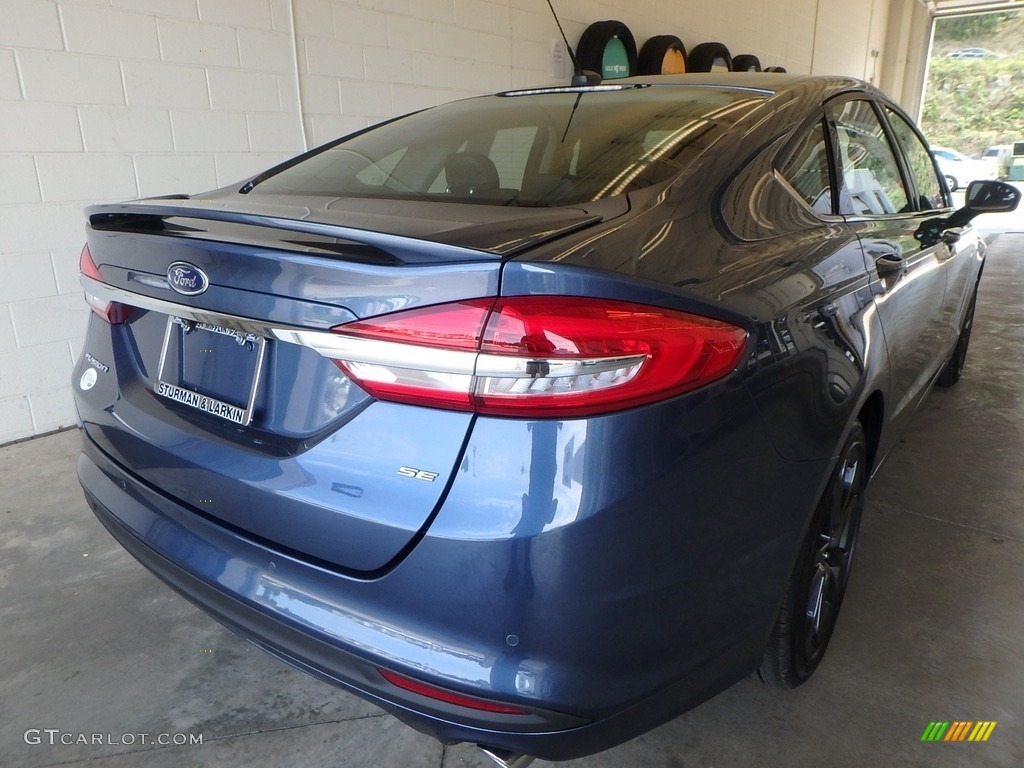 2018 Fusion SE - Blue Metallic / Ebony photo #2