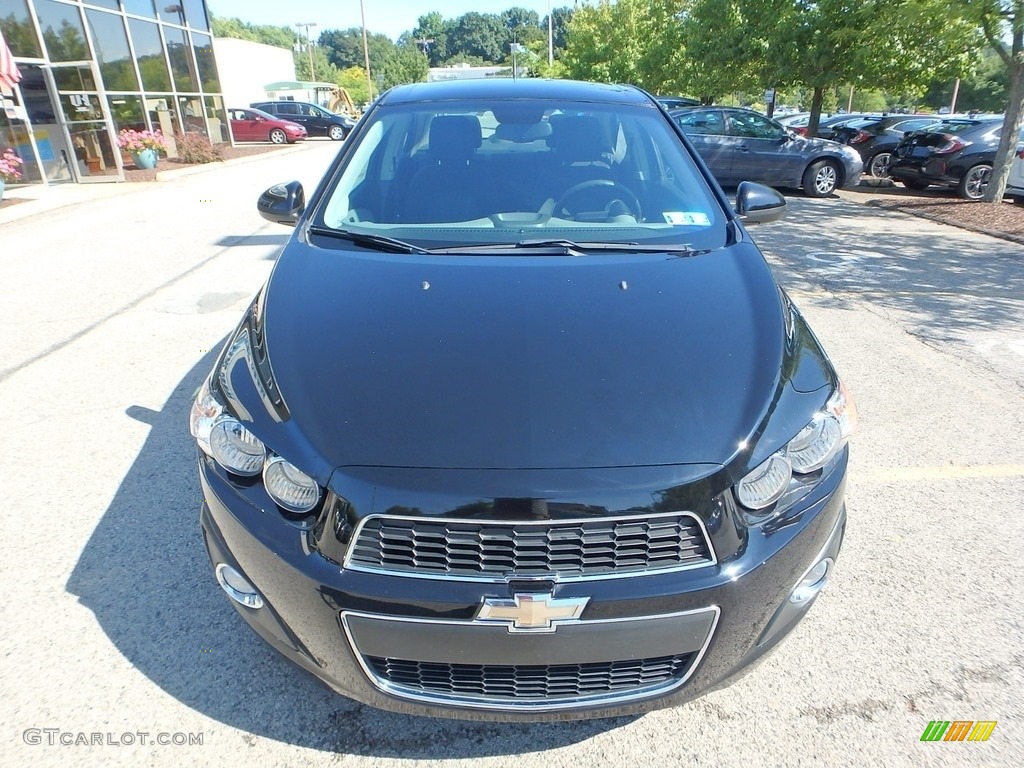 2012 Sonic LT Sedan - Black / Jet Black/Dark Titanium photo #8
