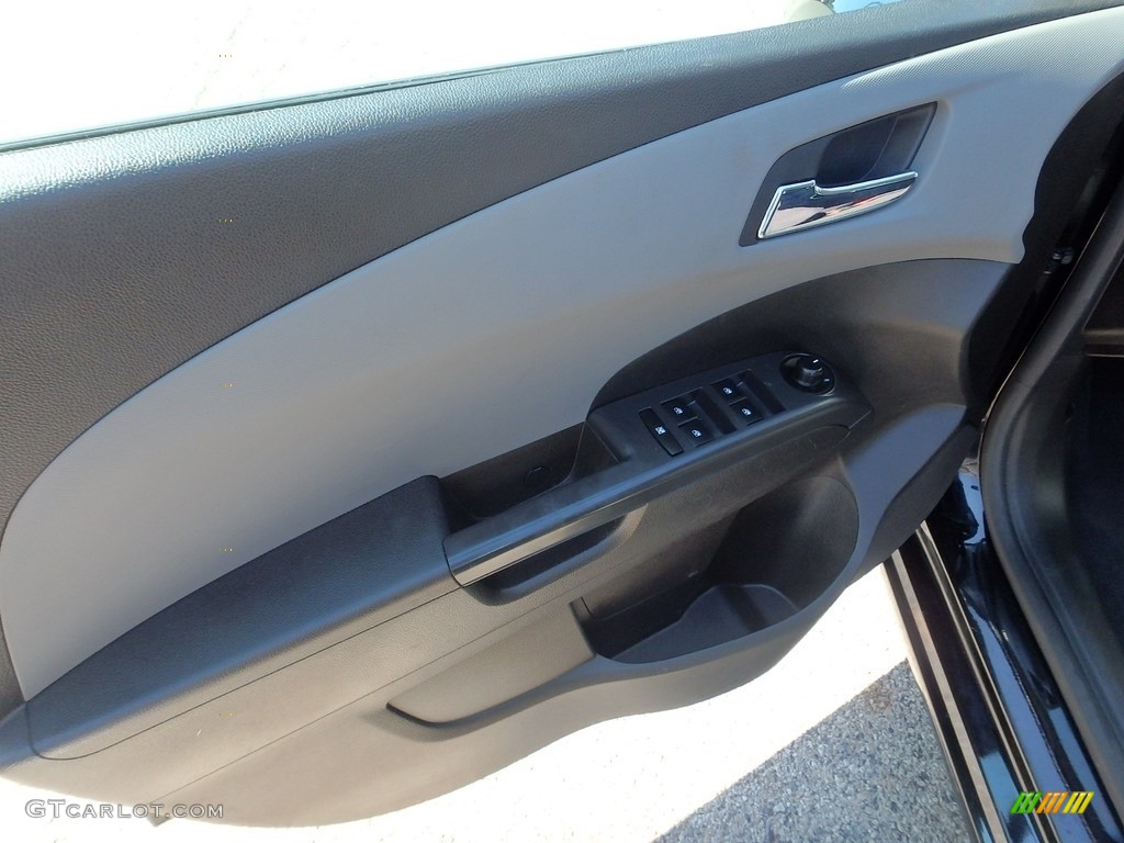 2012 Sonic LT Sedan - Black / Jet Black/Dark Titanium photo #19