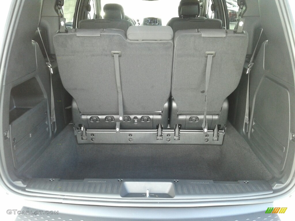 2019 Dodge Grand Caravan SE Plus Trunk Photos