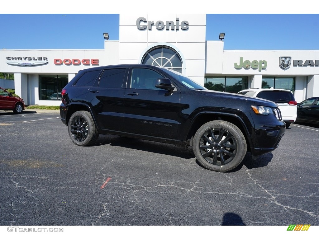 Diamond Black Crystal Pearl Jeep Grand Cherokee