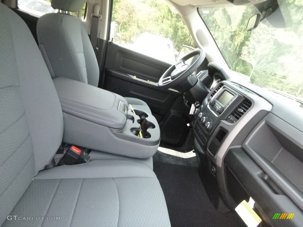 2019 1500 Classic Express Quad Cab 4x4 - Bright Silver Metallic / Black/Diesel Gray photo #10
