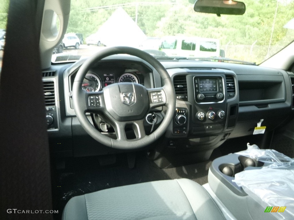 2019 1500 Classic Express Quad Cab 4x4 - Bright White / Black/Diesel Gray photo #14
