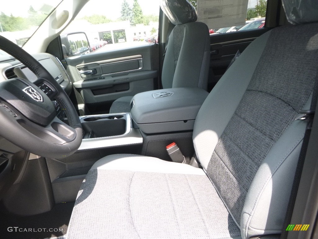 2019 1500 Classic Big Horn Crew Cab 4x4 - Blue Streak Pearl / Black/Diesel Gray photo #15