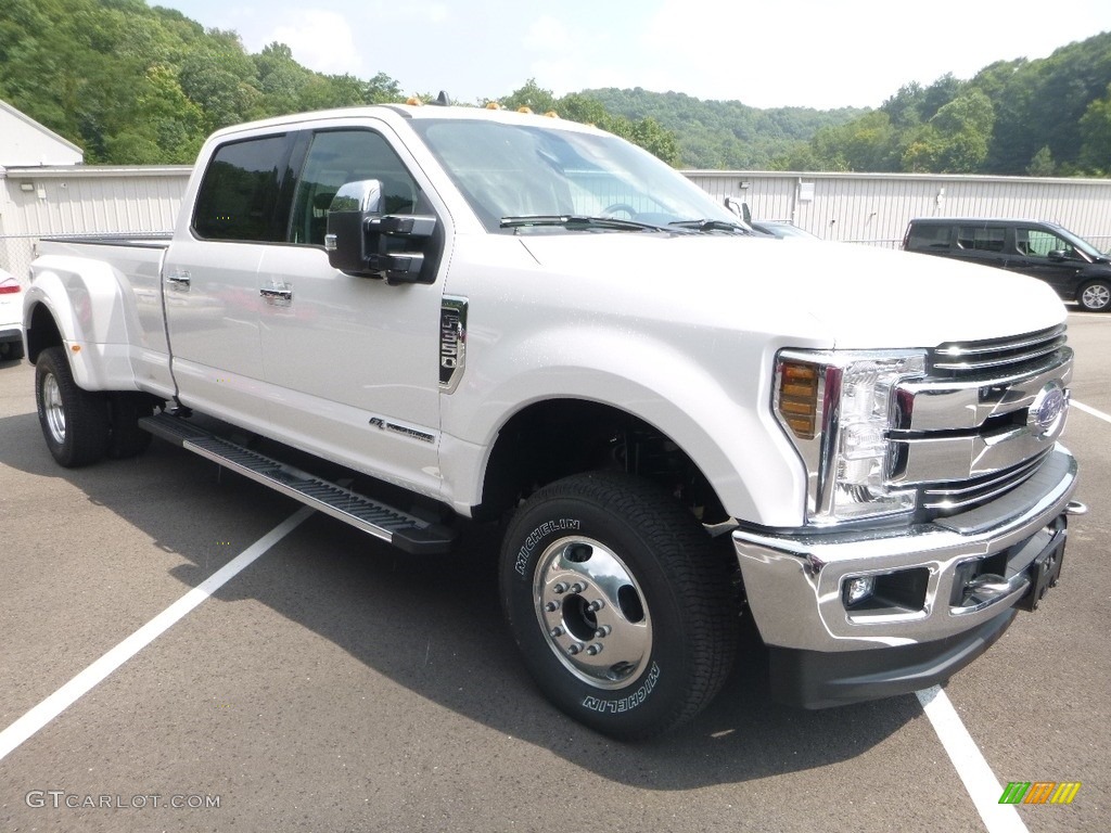 White Platinum 2019 Ford F350 Super Duty Lariat Crew Cab 4x4 Exterior Photo #129065416