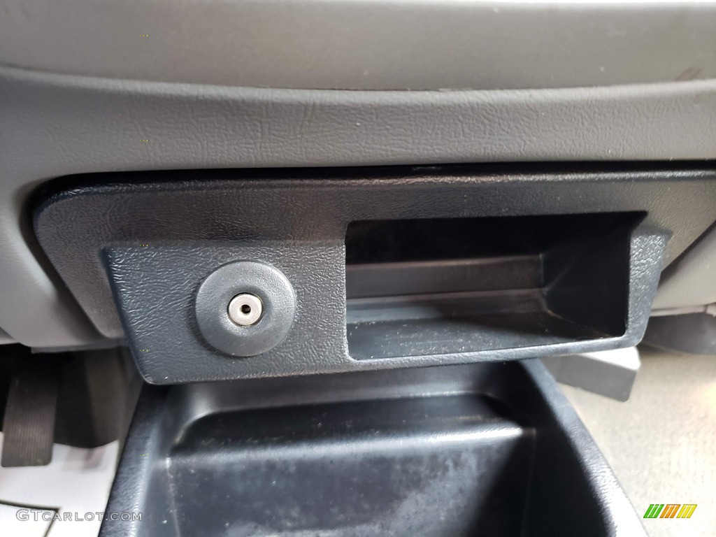2008 Ranger XLT Regular Cab - Torch Red / Medium Dark Flint photo #17
