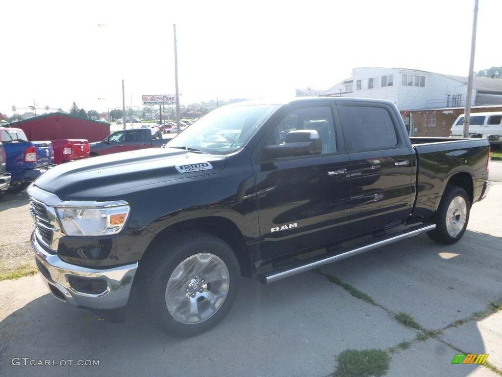 2019 1500 Big Horn Crew Cab 4x4 - Diamond Black Crystal Pearl / Black photo #1
