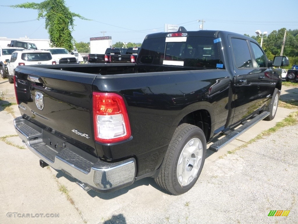 2019 1500 Big Horn Crew Cab 4x4 - Diamond Black Crystal Pearl / Black photo #6