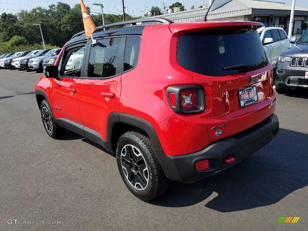 2017 Renegade Trailhawk 4x4 - Colorado Red / Black photo #5