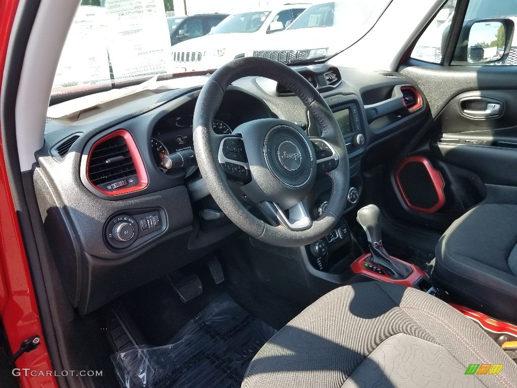 2017 Renegade Trailhawk 4x4 - Colorado Red / Black photo #21