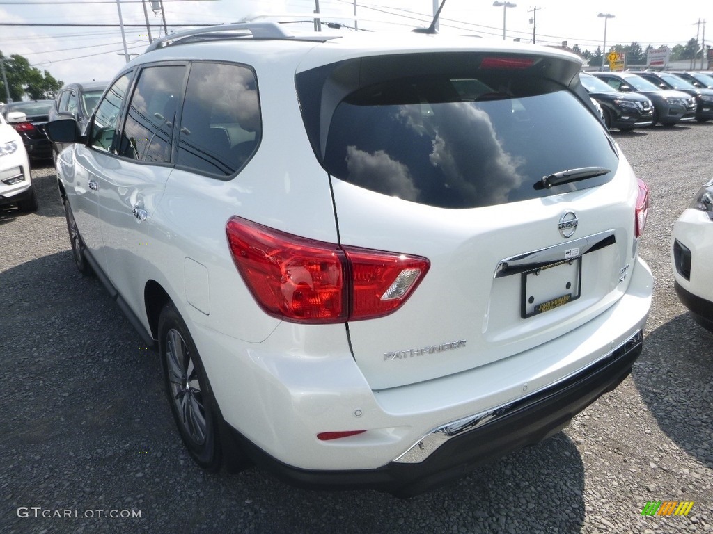 2018 Pathfinder SV 4x4 - Pearl White / Charcoal photo #6