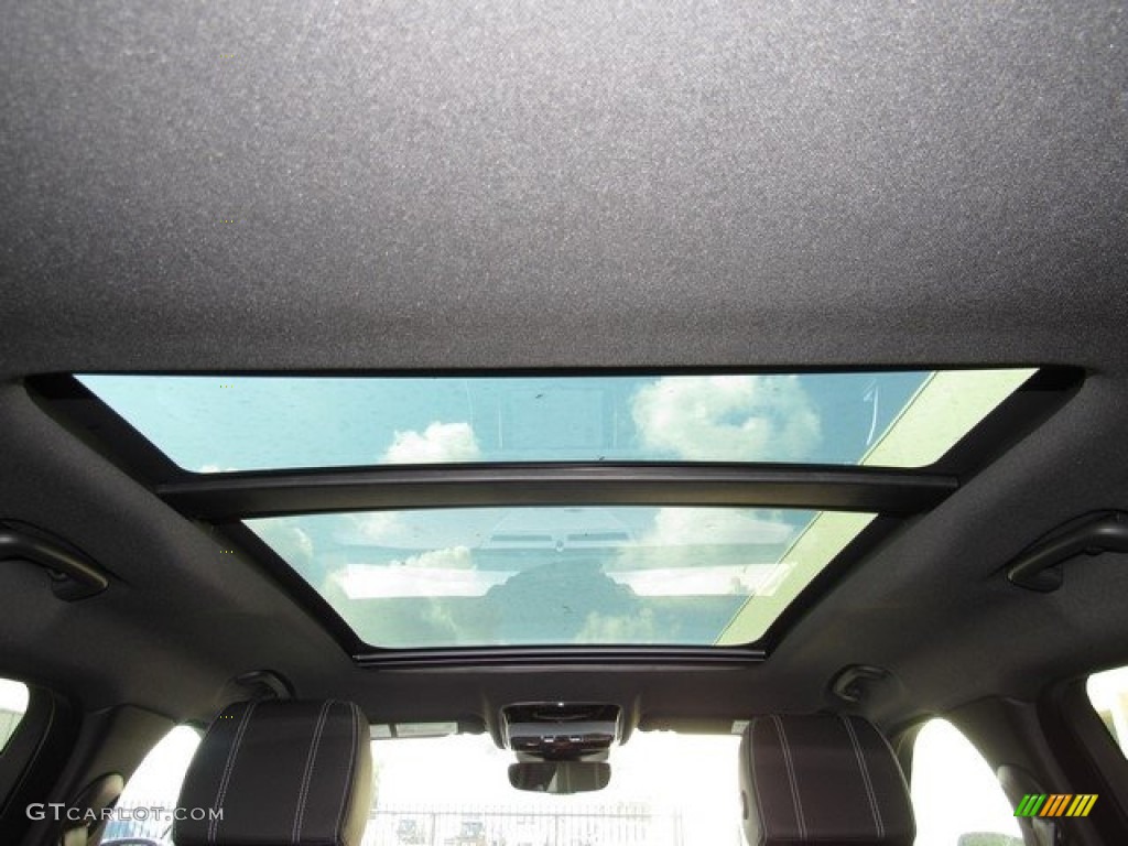 2019 Land Rover Range Rover Velar R-Dynamic SE Sunroof Photo #129077172