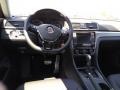 Tourmaline Blue Metallic - Passat R-Line Photo No. 4