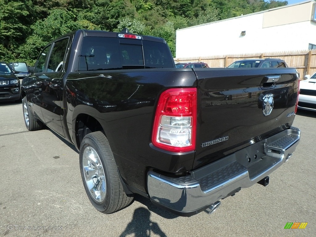 2019 1500 Big Horn Crew Cab 4x4 - Rugged Brown Pearl / Black photo #3