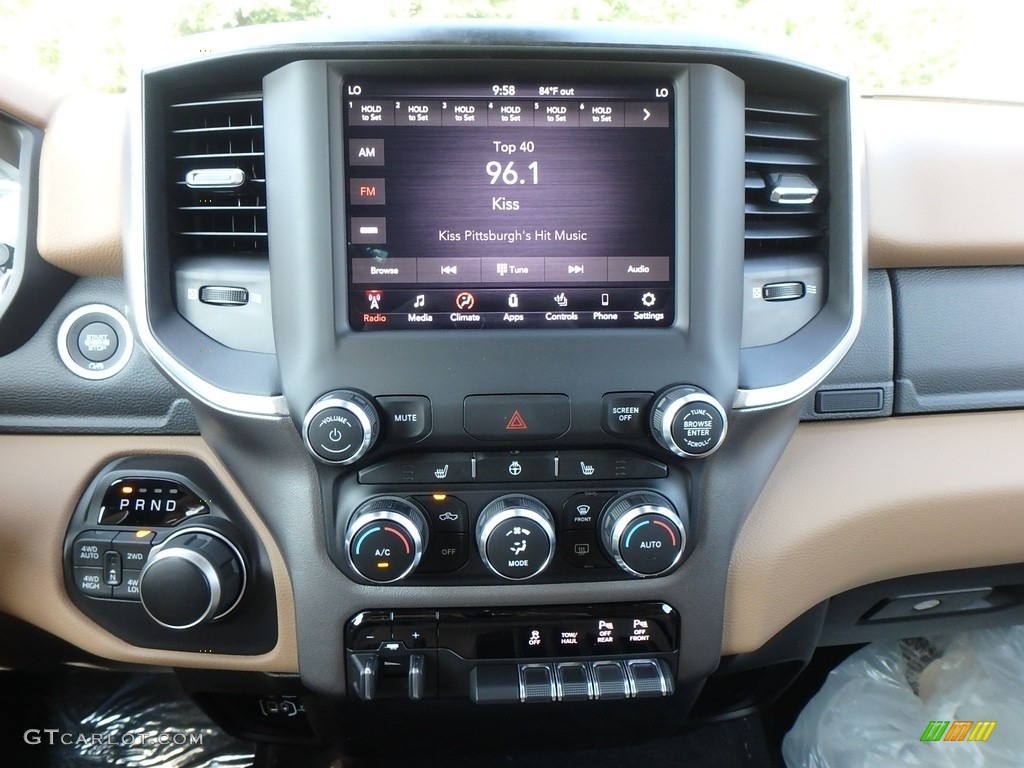 2019 1500 Big Horn Crew Cab 4x4 - Black Forest Green Pearl / Black/Light Mountain Brown photo #16