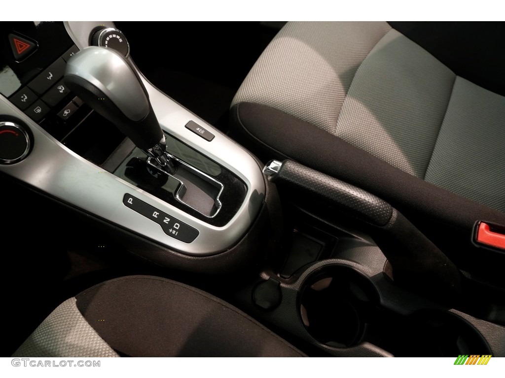 2014 Cruze LS - Champagne Silver Metallic / Jet Black/Medium Titanium photo #14