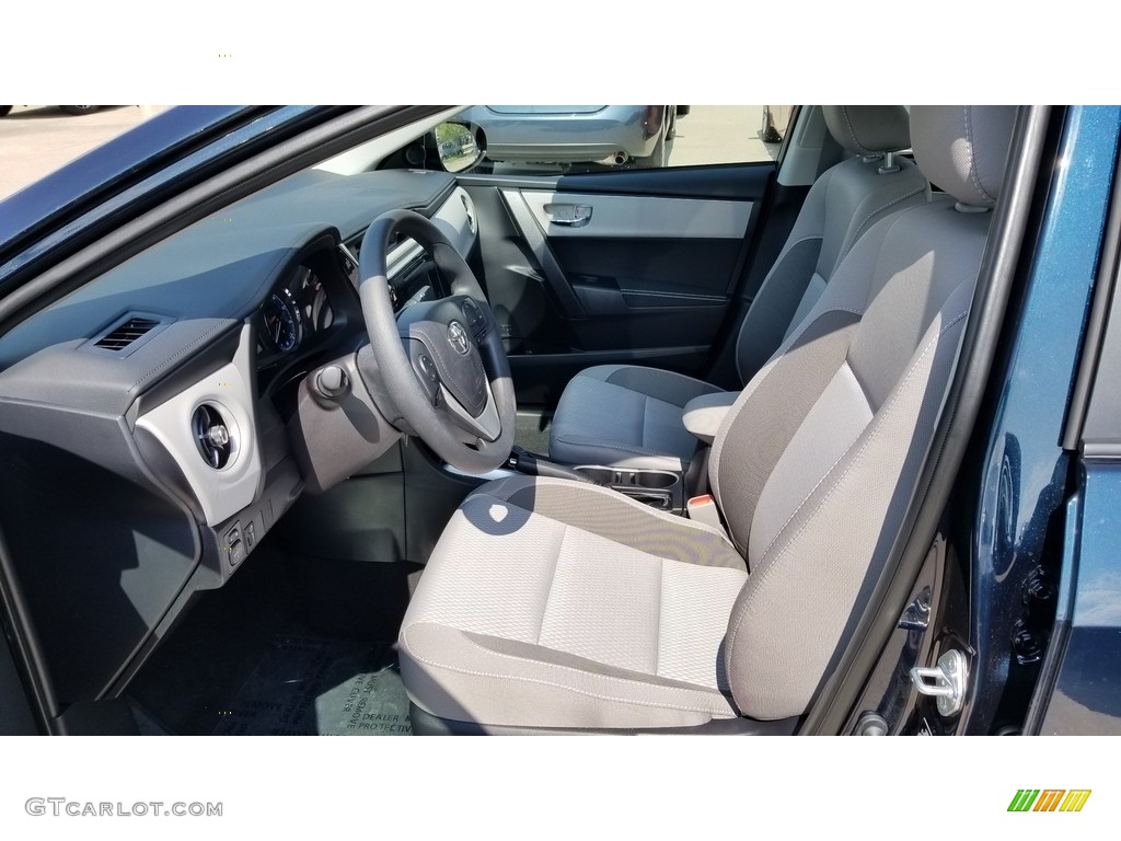 Ash/Dark Gray Interior 2019 Toyota Corolla LE Photo #129086979
