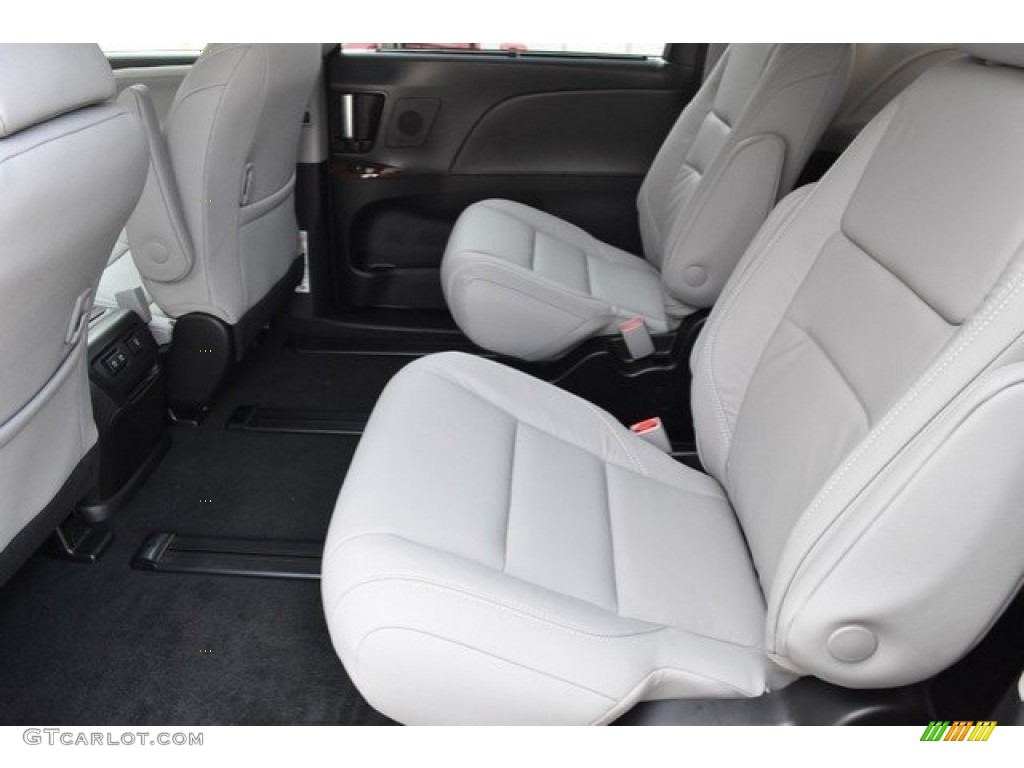 Ash Interior 2019 Toyota Sienna Limited AWD Photo #129087588