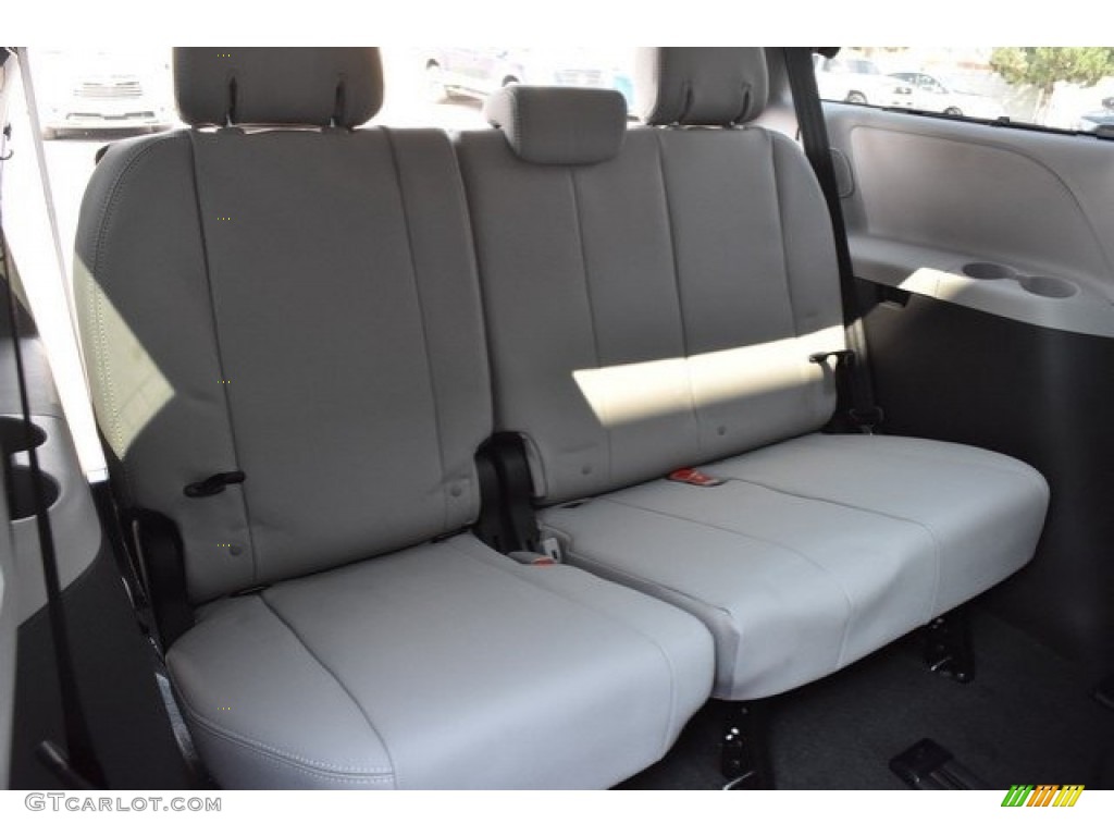 2019 Toyota Sienna Limited AWD Rear Seat Photo #129087732