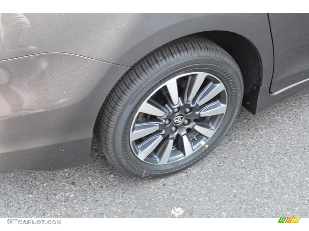 2019 Toyota Sienna Limited AWD Wheel Photos