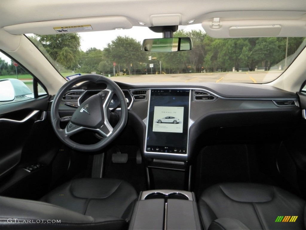 2013 Tesla Model S Standard Model S Model Black Dashboard Photo #129089271