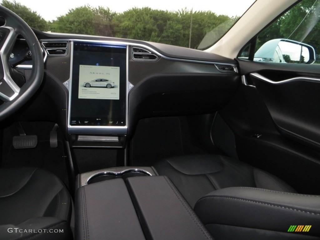2013 Tesla Model S Standard Model S Model Black Dashboard Photo #129089343