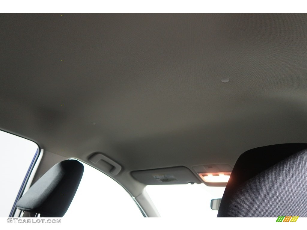 2015 RAV4 LE - Blue Crush Metallic / Black photo #44