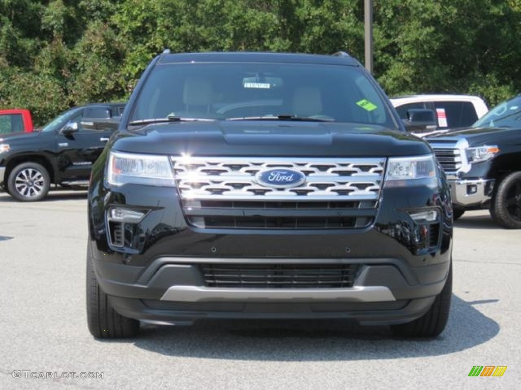 2018 Explorer XLT - Shadow Black / Ebony Black photo #2