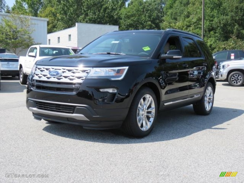 2018 Explorer XLT - Shadow Black / Ebony Black photo #3