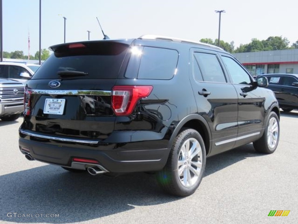 2018 Explorer XLT - Shadow Black / Ebony Black photo #24