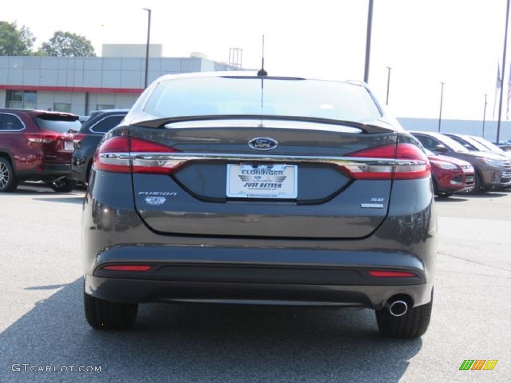 2018 Fusion SE - Magnetic / Ebony photo #23