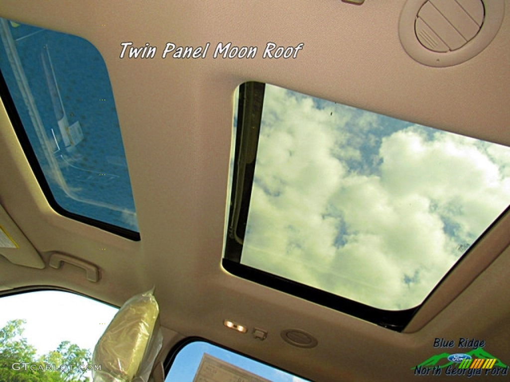 2018 Explorer Platinum 4WD - White Platinum / Medium Soft Ceramic photo #23