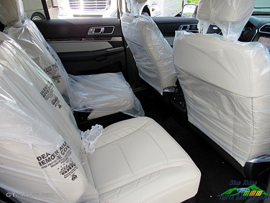 2018 Explorer Platinum 4WD - White Platinum / Medium Soft Ceramic photo #30