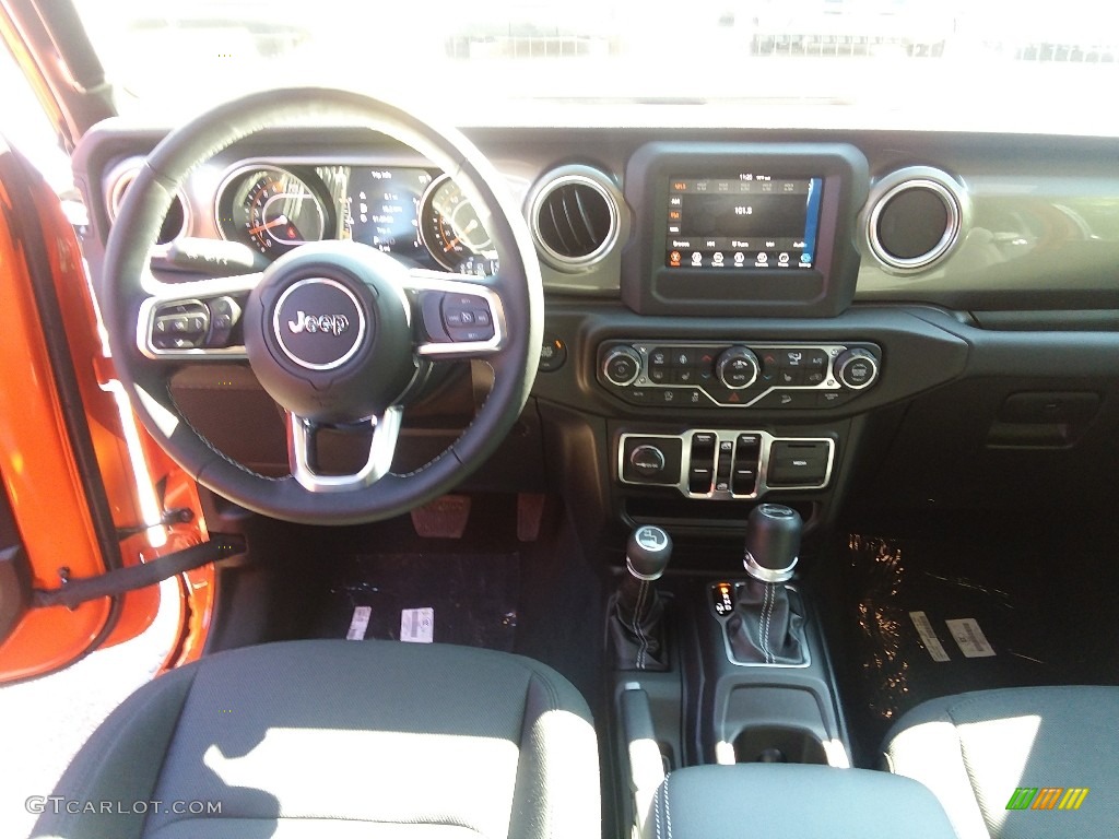 2018 Wrangler Unlimited Sahara 4x4 - Punk n Metallic / Black photo #4