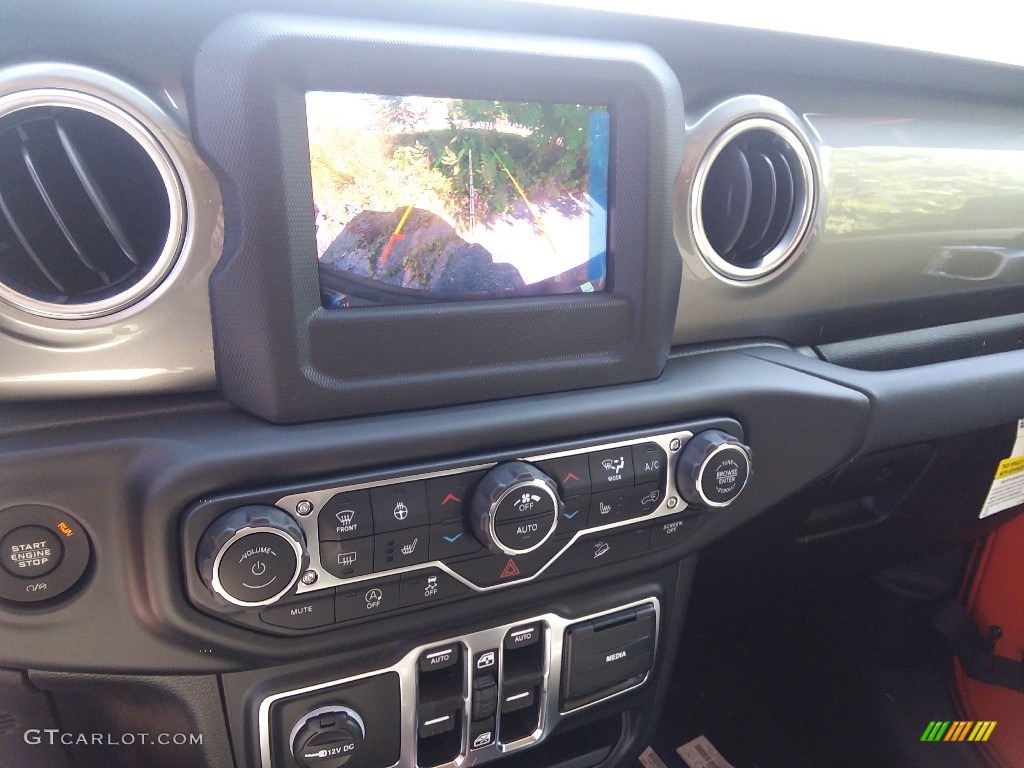 2018 Wrangler Unlimited Sahara 4x4 - Punk n Metallic / Black photo #8