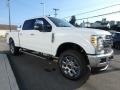 Front 3/4 View of 2019 F250 Super Duty Lariat Crew Cab 4x4