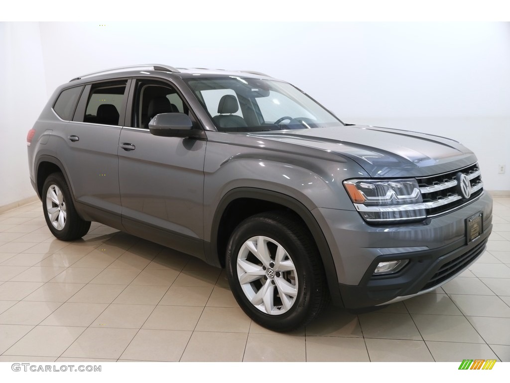 Platinum Gray Metallic 2018 Volkswagen Atlas SE 4Motion Exterior Photo #129097578
