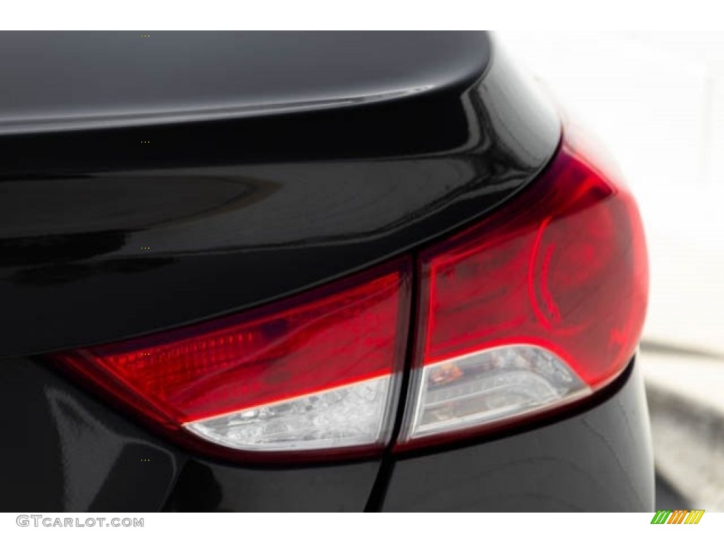 2013 Elantra GLS - Black / Beige photo #12