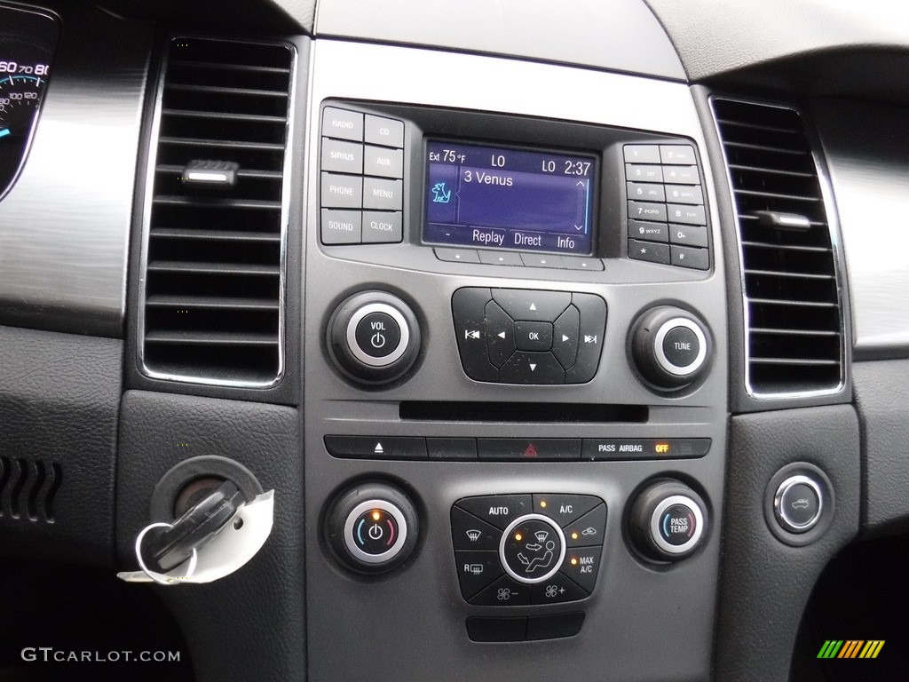 2013 Taurus SEL AWD - Ingot Silver Metallic / Charcoal Black photo #15