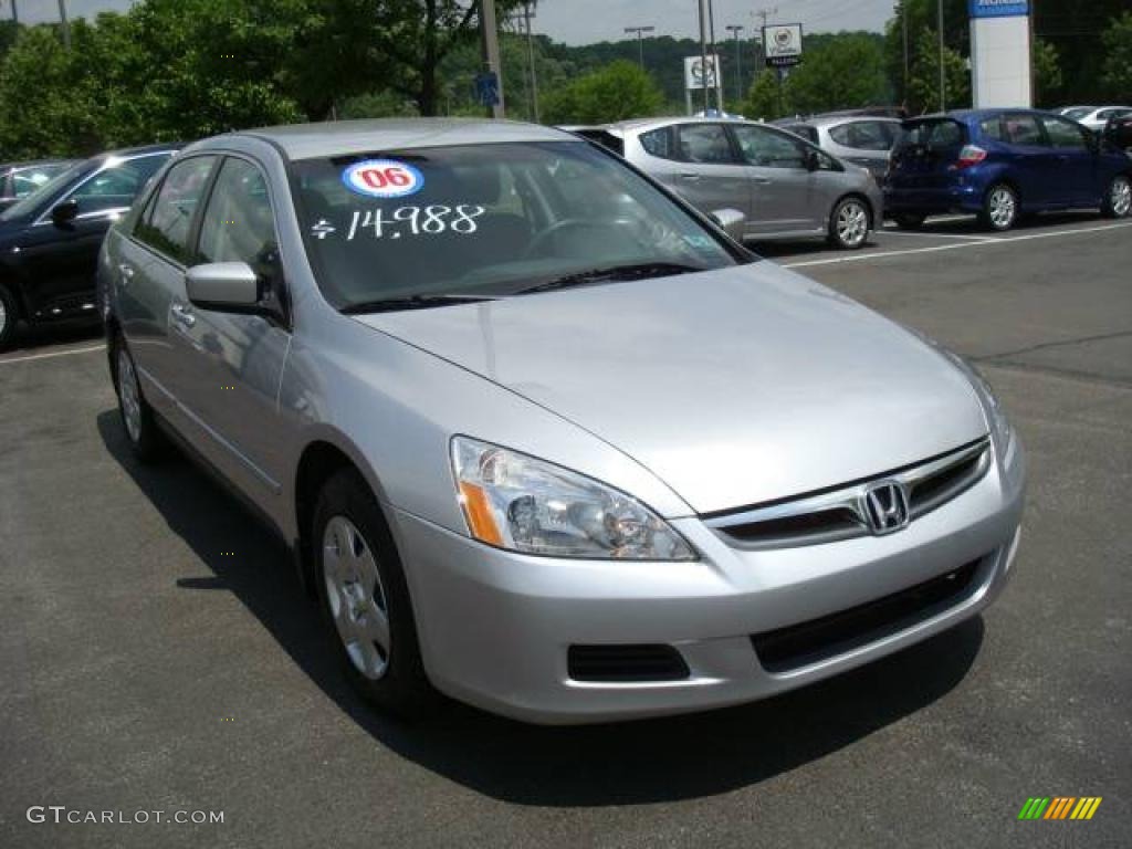 2006 Accord LX Sedan - Alabaster Silver Metallic / Black photo #5