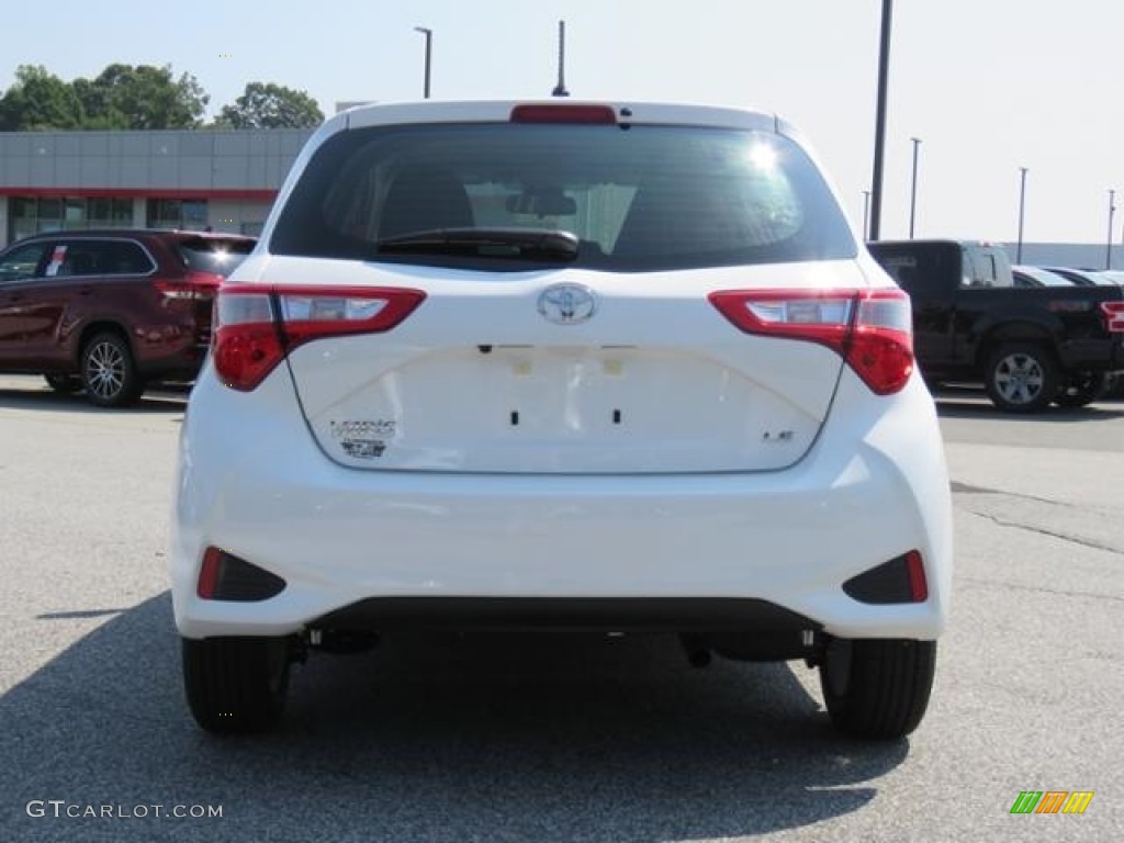 2018 Yaris 5-Door LE - Super White / Black photo #22