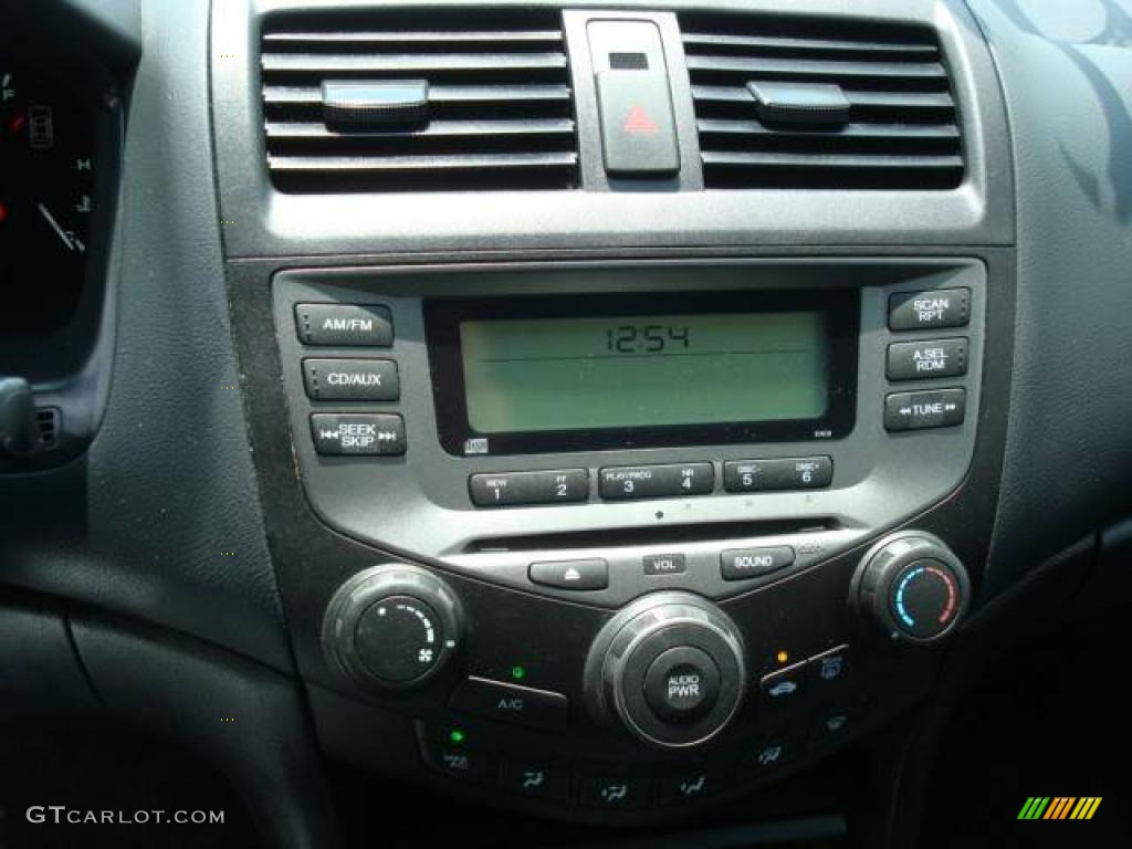 2006 Accord LX Sedan - Alabaster Silver Metallic / Black photo #13