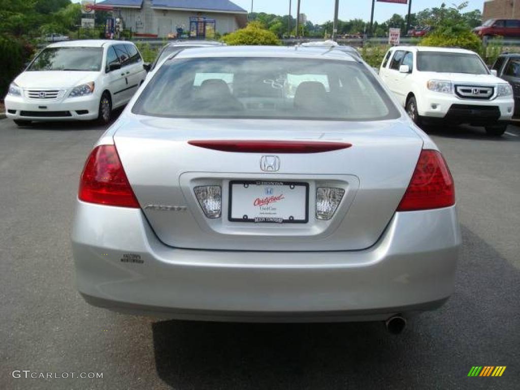 2006 Accord LX Sedan - Alabaster Silver Metallic / Black photo #3