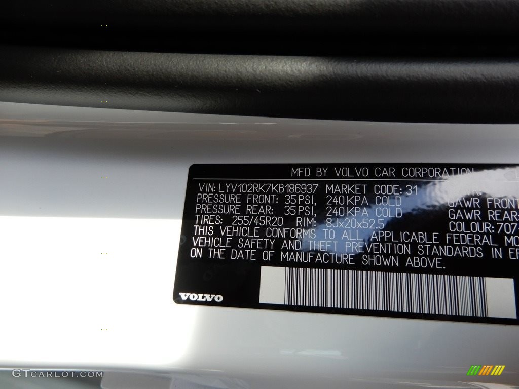 2019 XC60 T5 AWD Momentum - Crystal White Metallic / Blonde photo #11