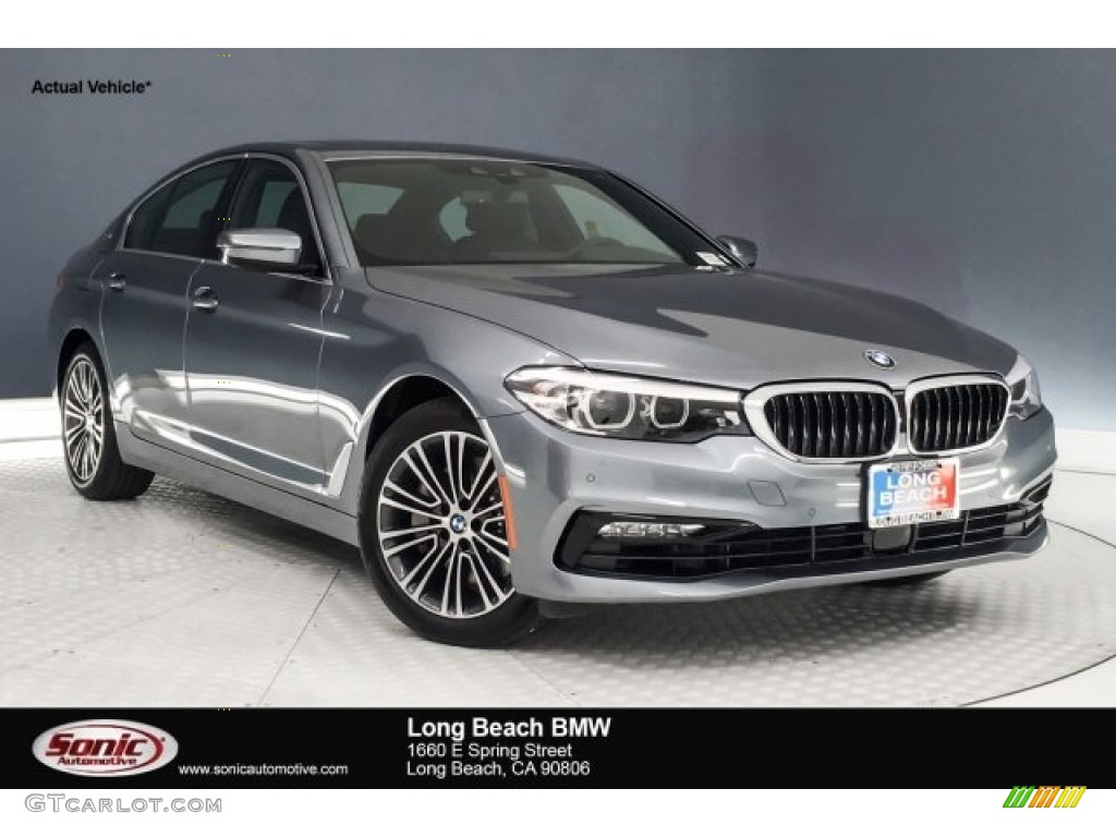 2018 5 Series 530e iPerfomance Sedan - Bluestone Metallic / Black photo #1