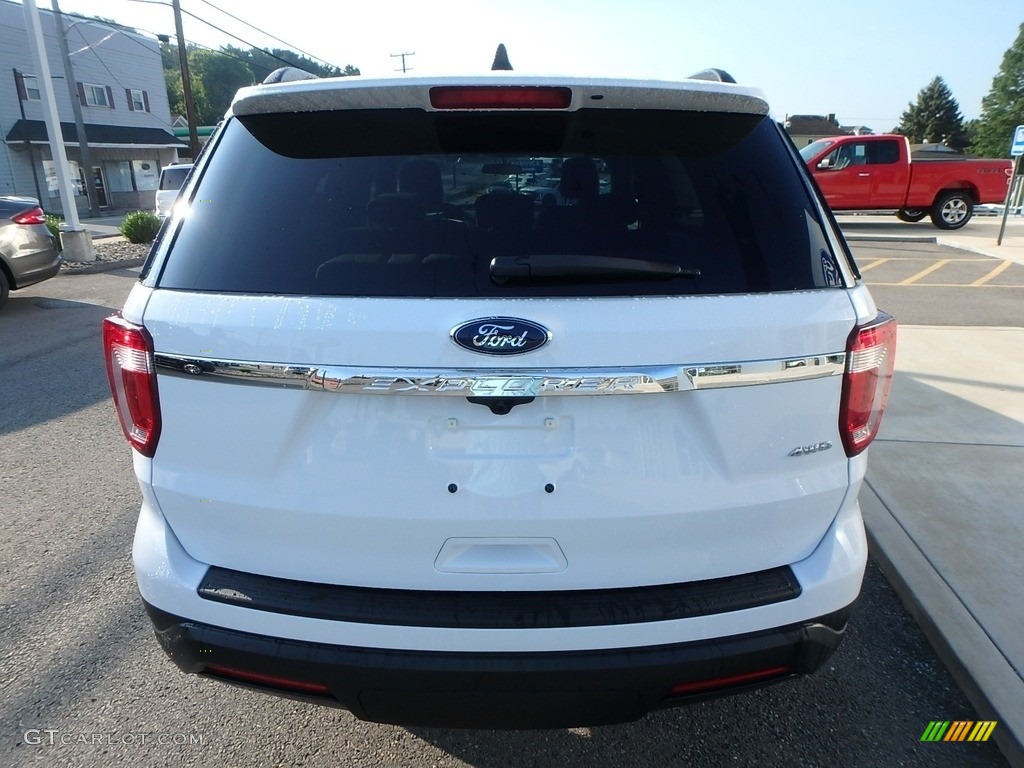 2018 Explorer 4WD - Oxford White / Medium Stone photo #6