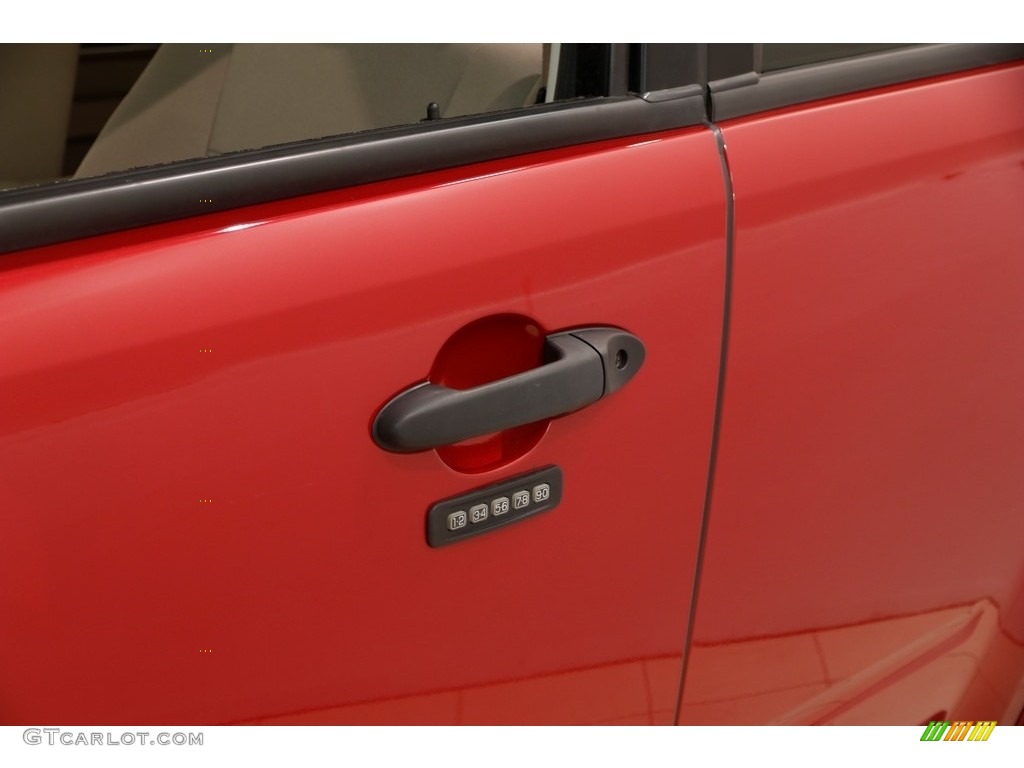 2010 Escape XLT - Sangria Red Metallic / Camel photo #4