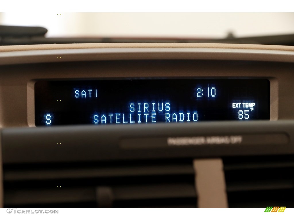 2010 Escape XLT - Sangria Red Metallic / Camel photo #12