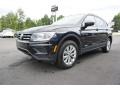 Deep Black Pearl - Tiguan S Photo No. 3